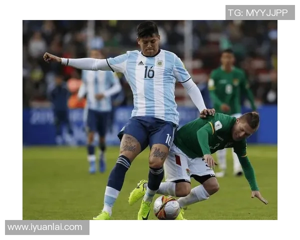 乌拉圭与巴西激战正酣足球盛宴引发球迷热情高涨